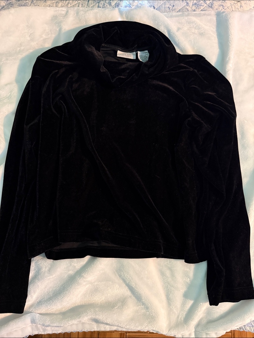 Jaclyn Smith Black Velvet Long-Sleeve Top and Pant set